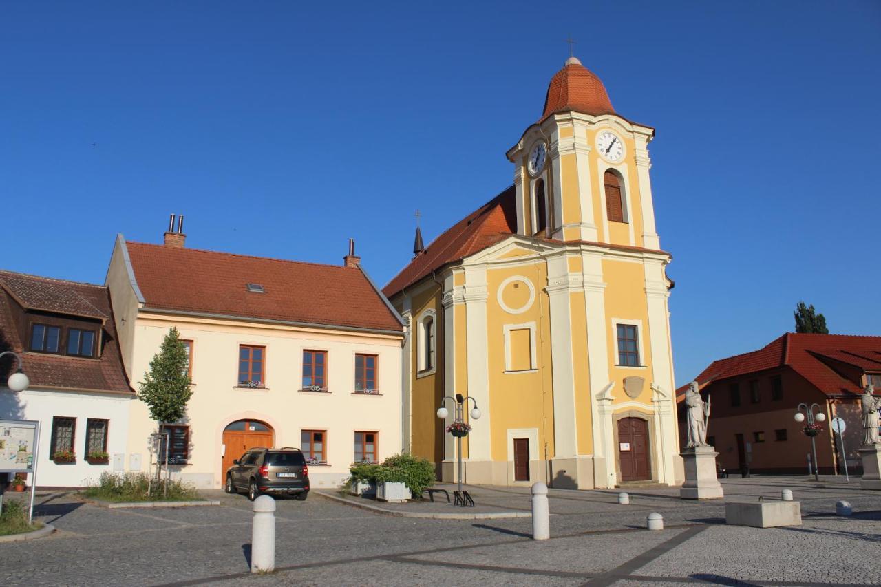 Apartman U Kostela Veselí nad Moravou 外观 照片